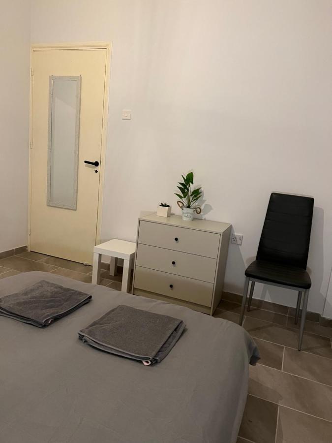 לרנקה Joanna Court Rooms מראה חיצוני תמונה